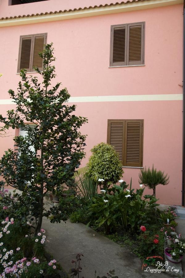 L'Agrifoglio Di Emy Bed & Breakfast Guspini Ngoại thất bức ảnh