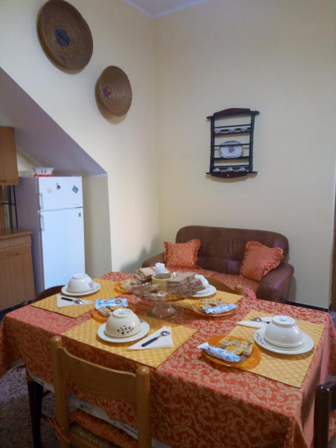 L'Agrifoglio Di Emy Bed & Breakfast Guspini Ngoại thất bức ảnh